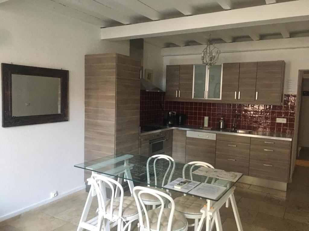 Apartament Un Coin De Luberon LʼIsle-sur-la-Sorgue Zewnętrze zdjęcie