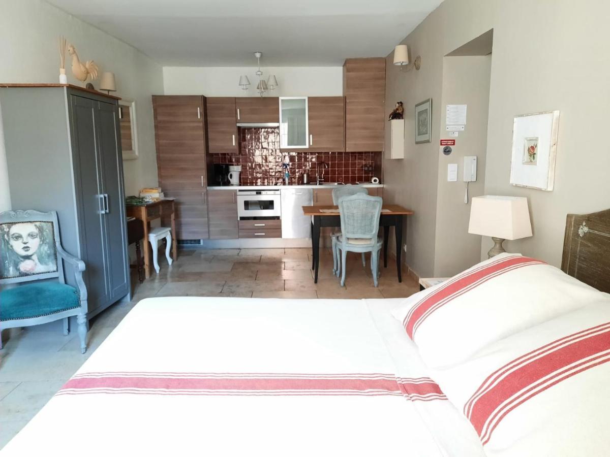 Apartament Un Coin De Luberon LʼIsle-sur-la-Sorgue Zewnętrze zdjęcie